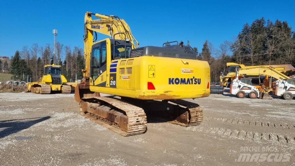 Komatsu PC 210 LC-11 Kāpurķēžu ekskavatori