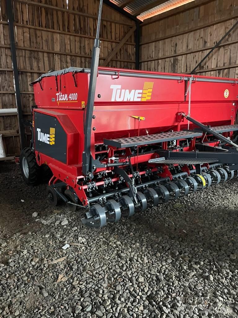 Tume Titan 4000 Kombinētās sējmašīnas