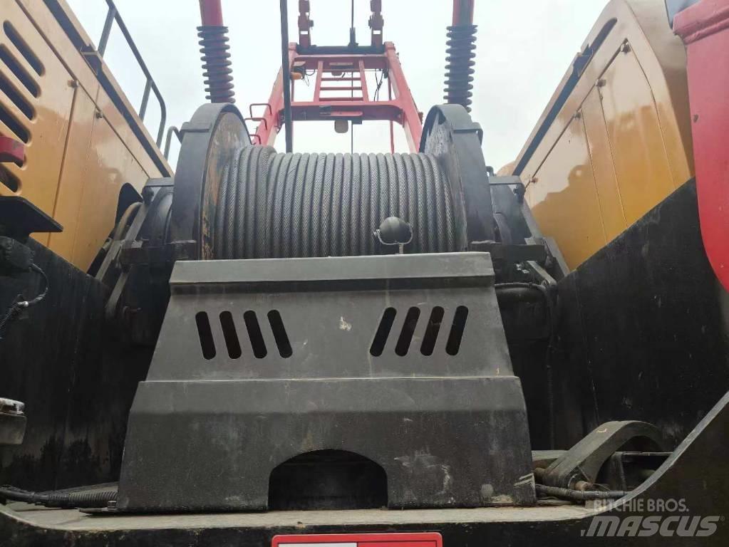 Sany SCC1000A Kāpurķēžu ceļamkrāni