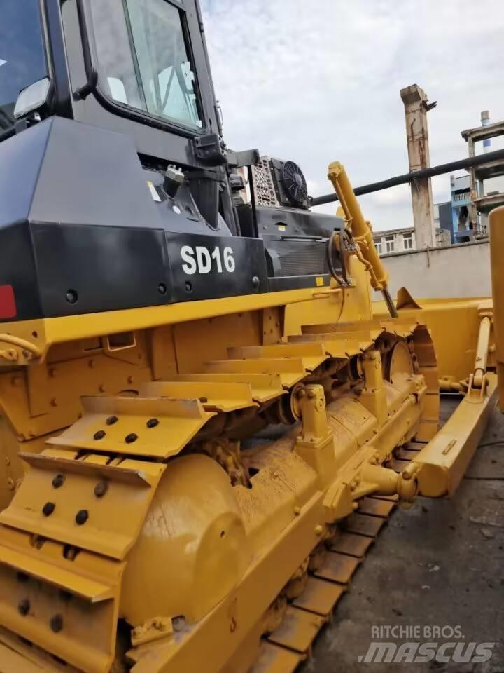 Shantui SD 22 Kāpurķēžu buldozeri