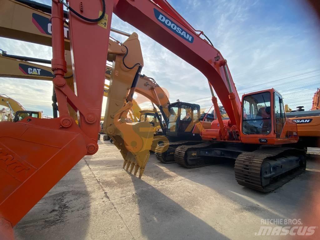 Doosan 300LC-7 Kāpurķēžu ekskavatori