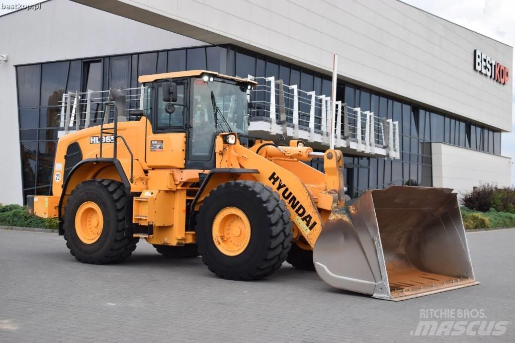 Hyundai HL 965 Iekrāvēji uz riteņiem