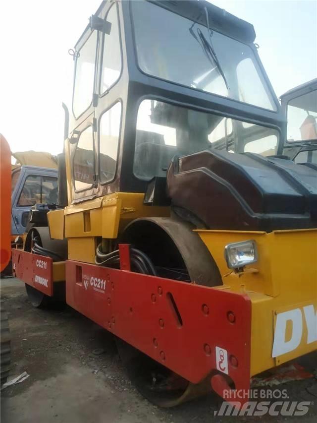 Dynapac CC211 Vienvalča grunts veltņi