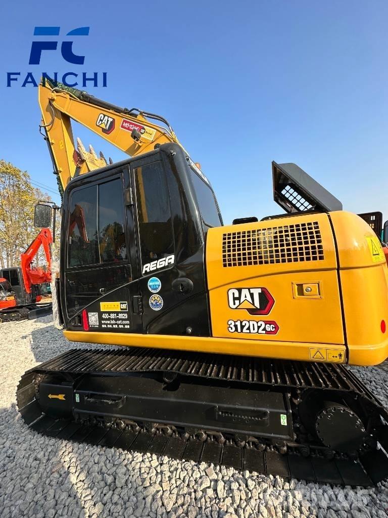 CAT 313d2gc Kāpurķēžu ekskavatori