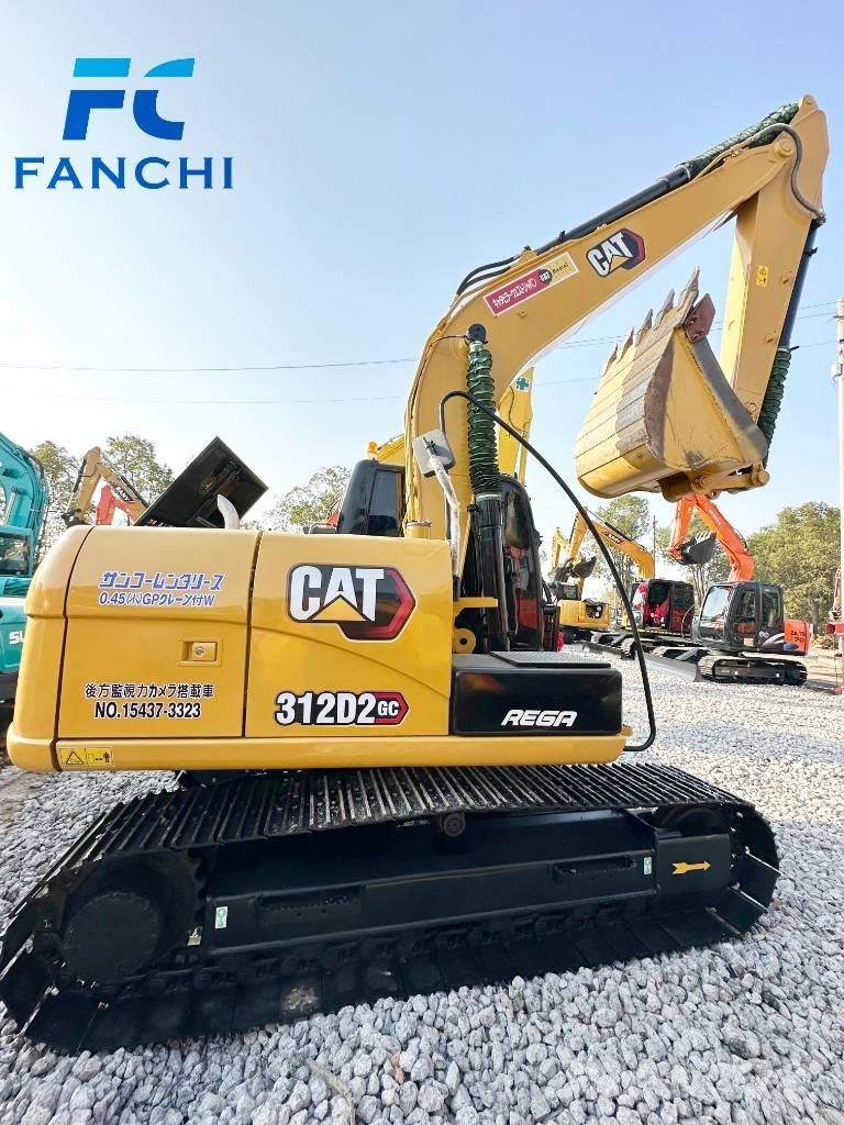 CAT 313d2gc Kāpurķēžu ekskavatori