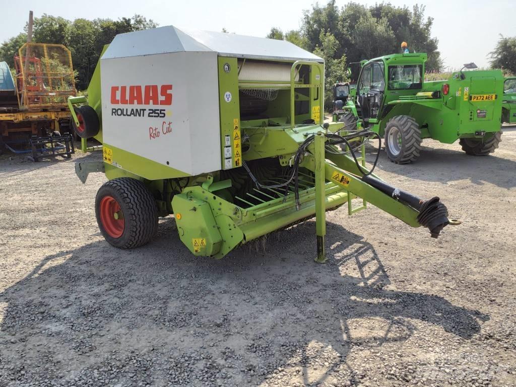 CLAAS Rollant 255 RC Rituļu preses