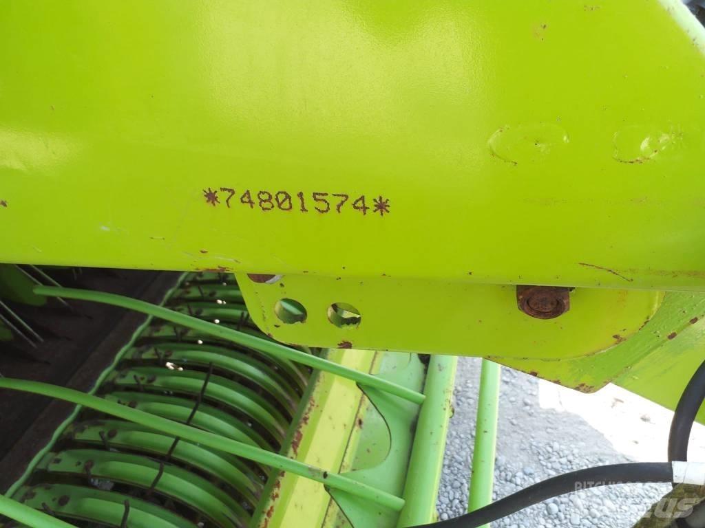 CLAAS Rollant 255 RC Rituļu preses