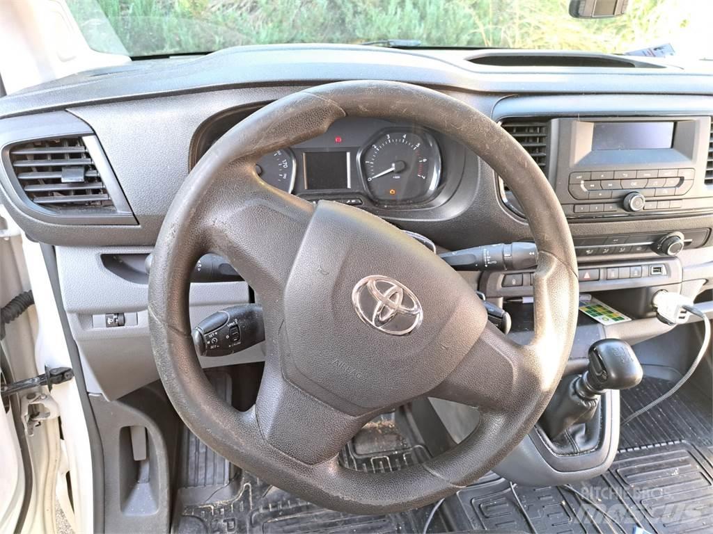 Toyota PROACE Automašīnas