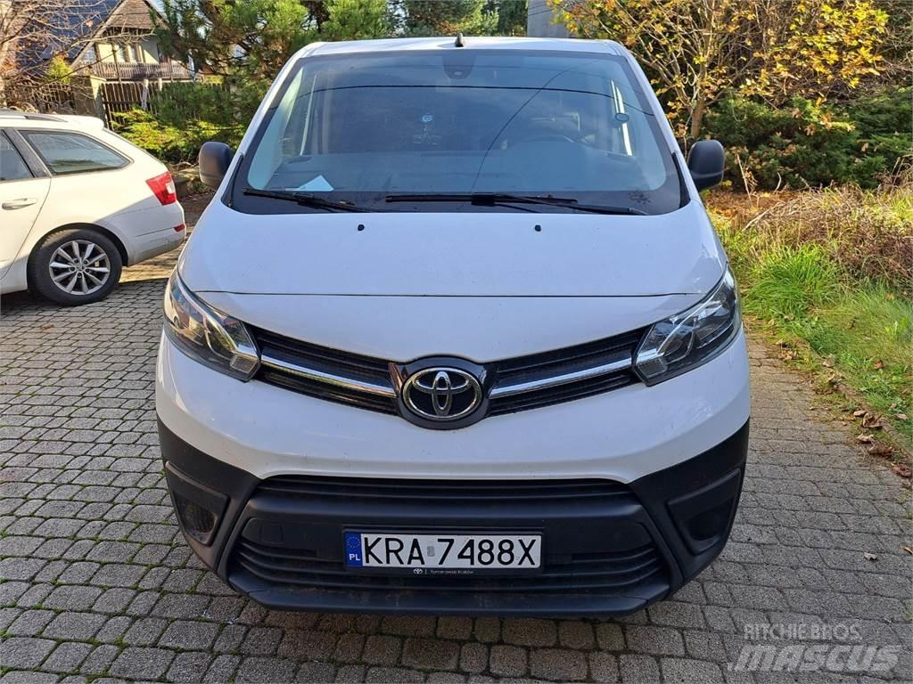 Toyota PROACE Automašīnas