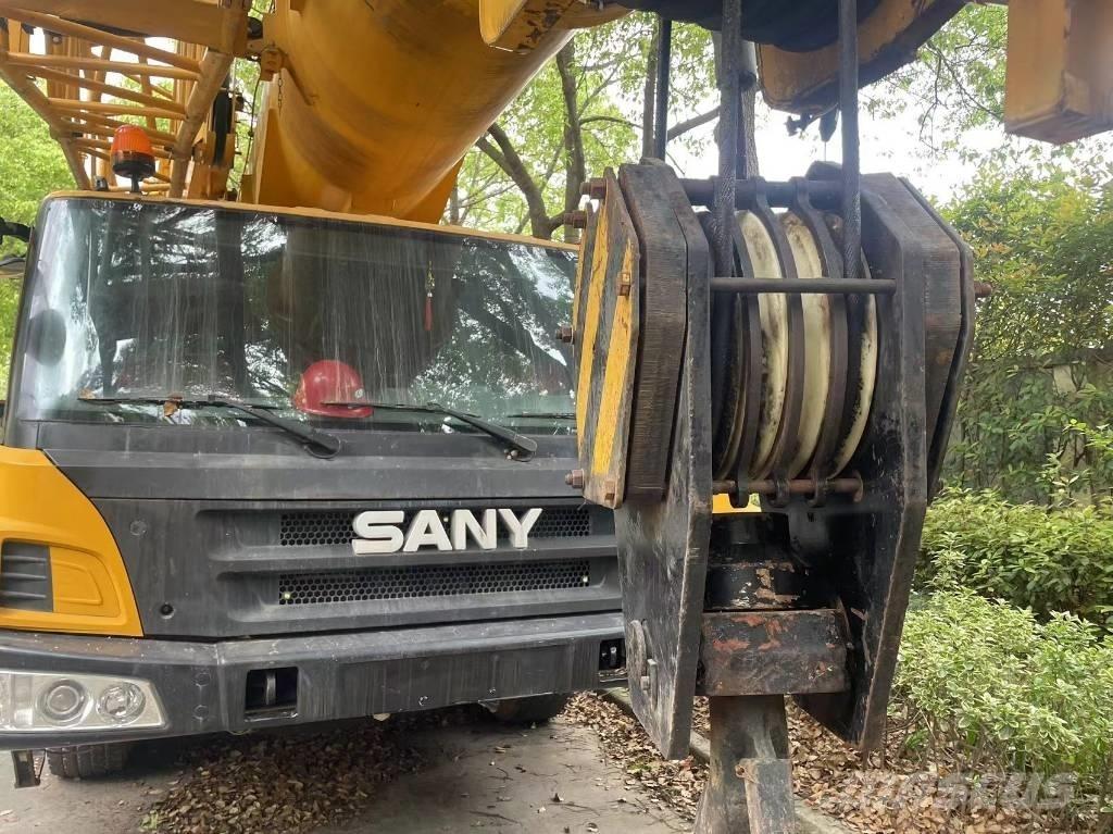 Sany 1000A Visurgājēji celtņi