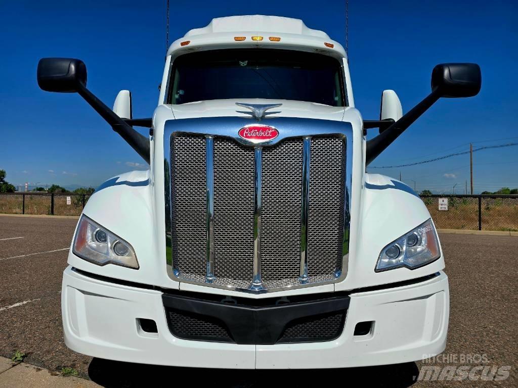 Peterbilt 579 Vilcēji
