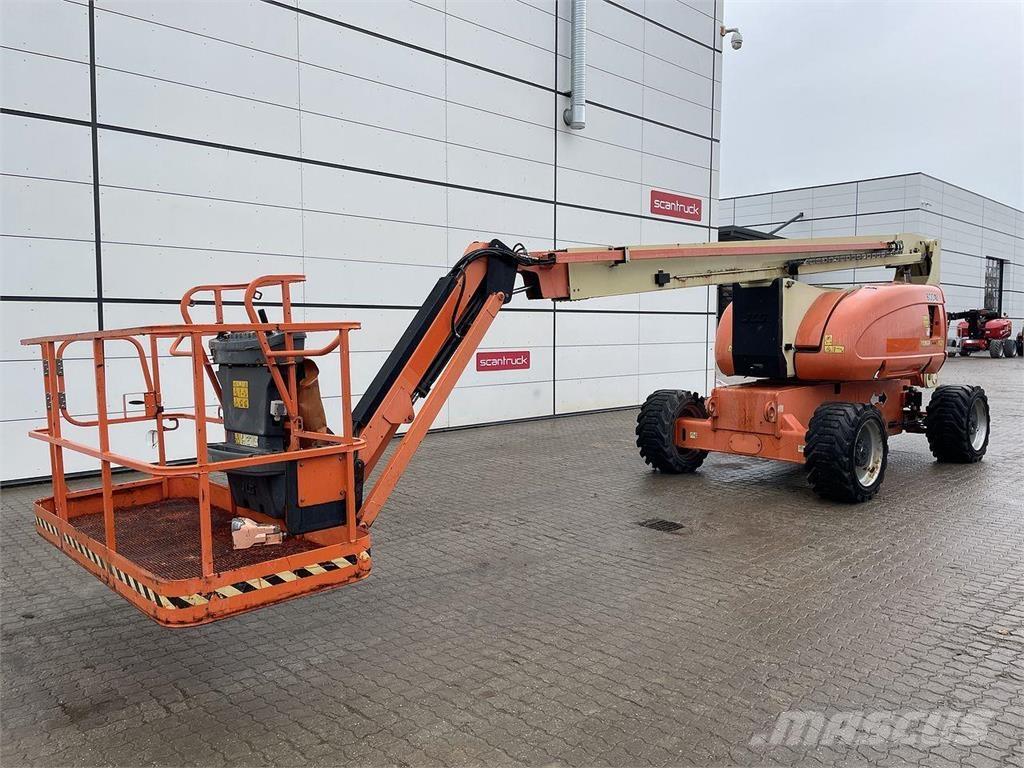 JLG 800AJ Strēles pacēlāji
