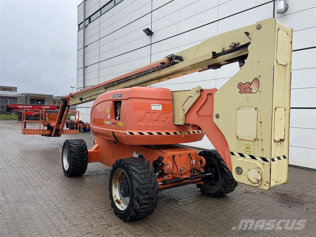 JLG 800AJ Strēles pacēlāji