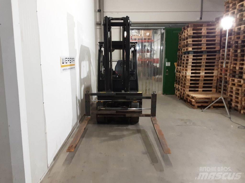 Yale ERP30VL V2745 Elektriskie iekrāvēji