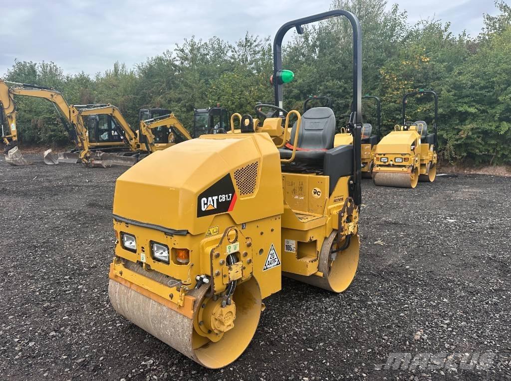 CAT CB 1.7 Divvalču grunts veltņi
