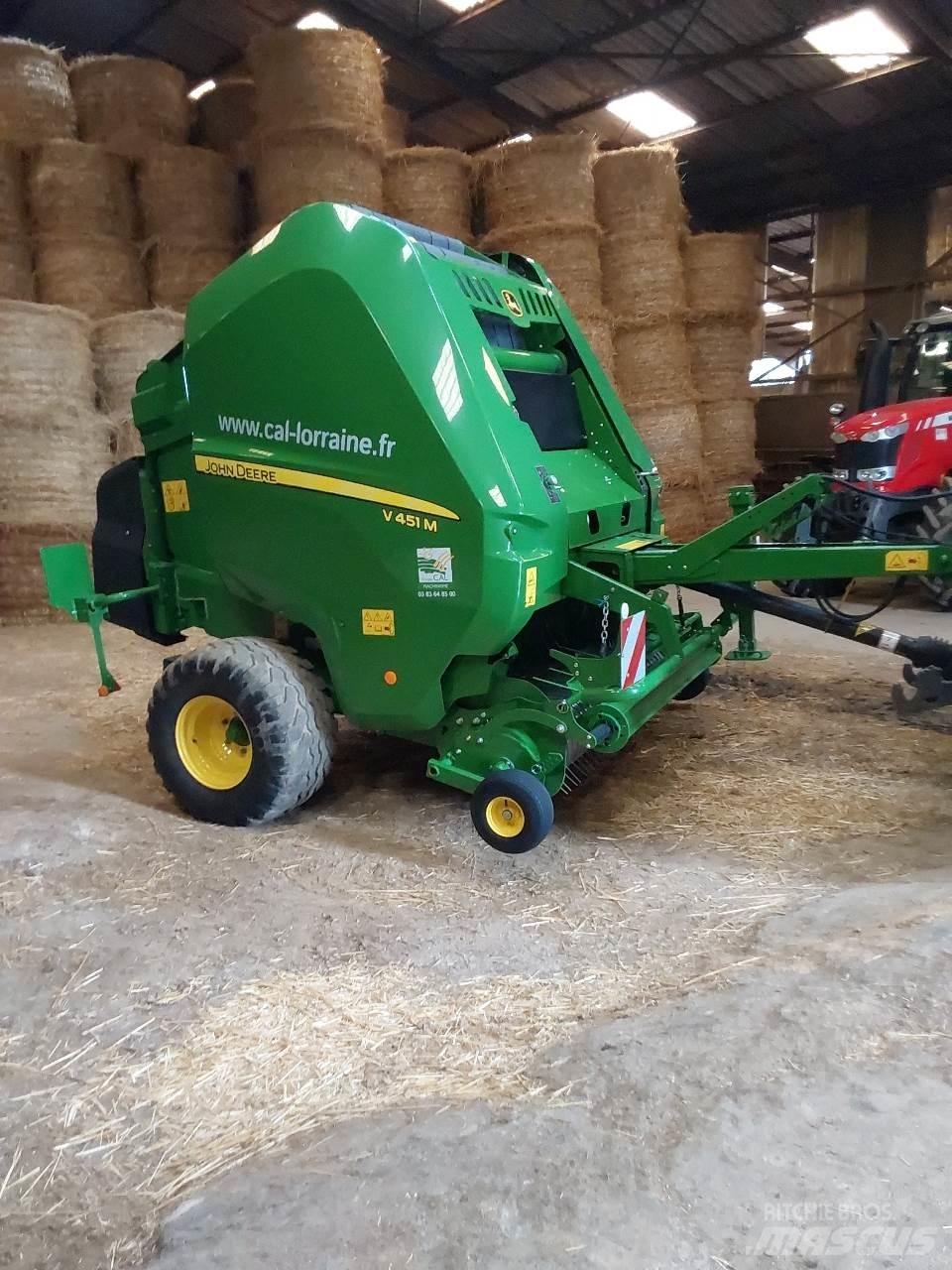 John Deere V 451 M Rituļu preses