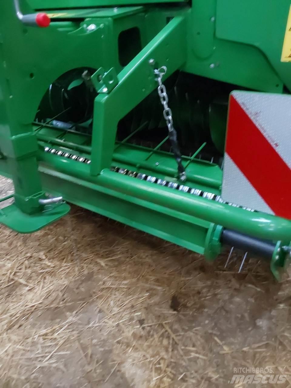 John Deere V 451 M Rituļu preses