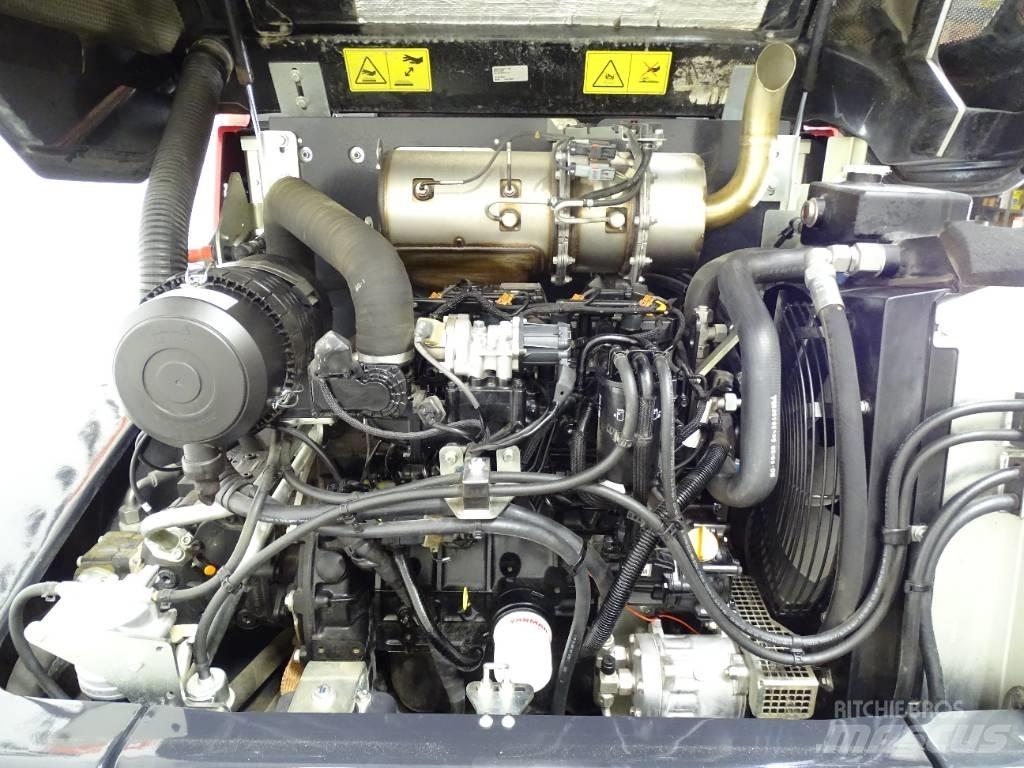 Yanmar V80-5 Iekrāvēji uz riteņiem