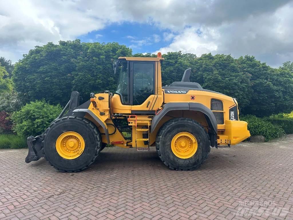 Volvo L120 H Iekrāvēji uz riteņiem