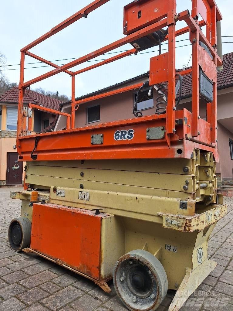 JLG 6 RS Šķerveida pacēlāji