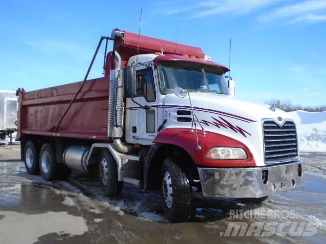 Mack CX 613 Pašizgāzējs