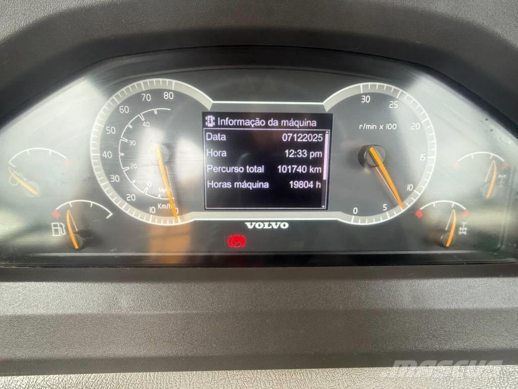 Volvo A 30 F Artikulētie pašizgāzēji