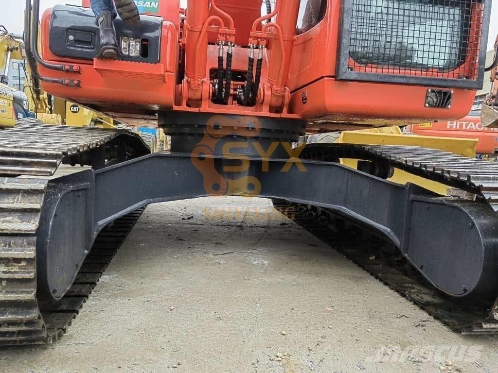 Doosan DX 225 LC Kāpurķēžu ekskavatori