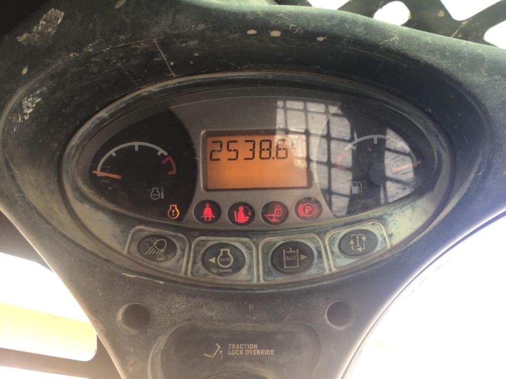 Bobcat T590 Lietoti riteņu kompaktiekrāvēji