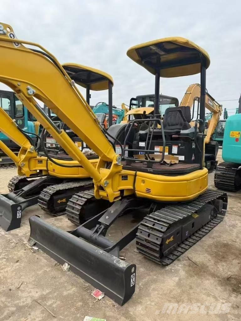 Komatsu 30 Kāpurķēžu ekskavatori