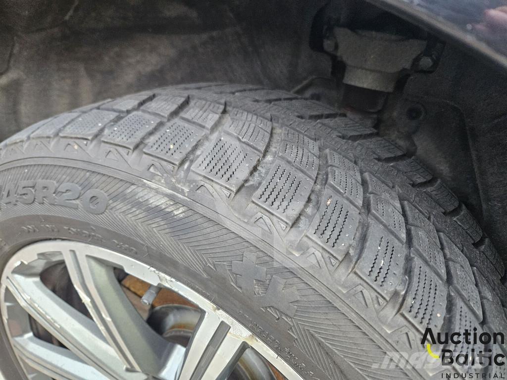 Audi Q7 Automašīnas