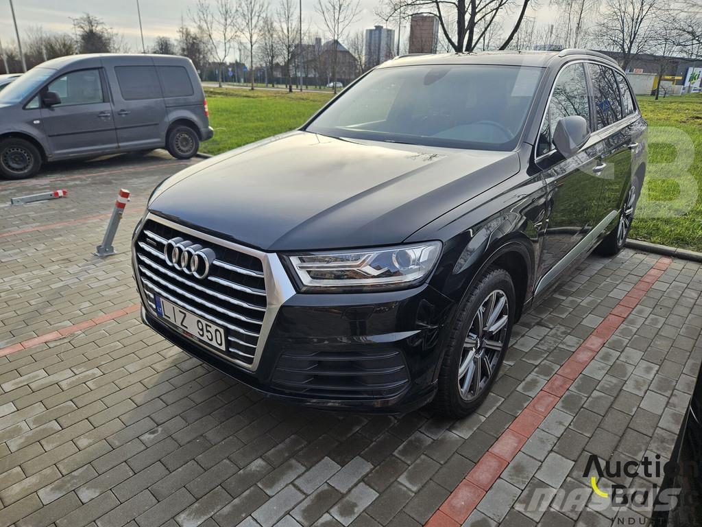 Audi Q7 Automašīnas