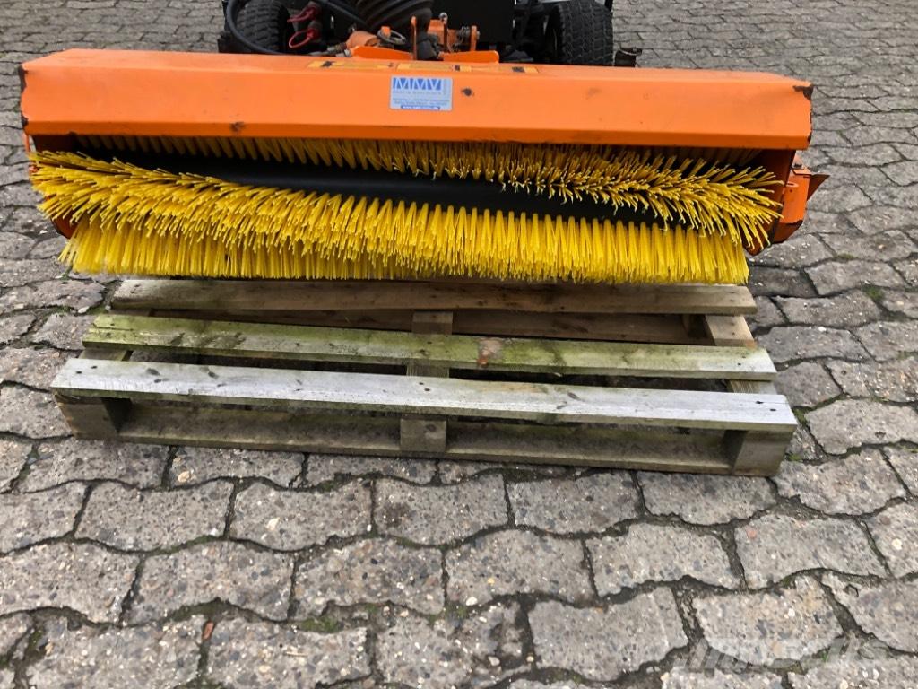 Iseki KL 110 Ielu tīrīšanas mašīnas