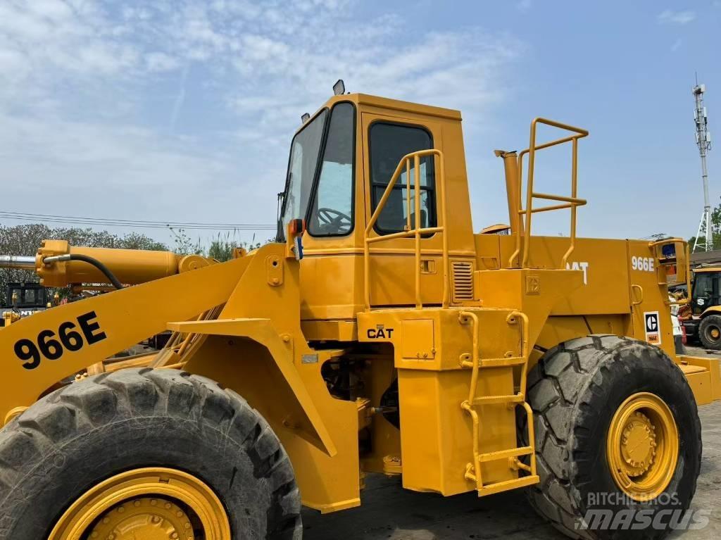 CAT 950E Iekrāvēji uz riteņiem