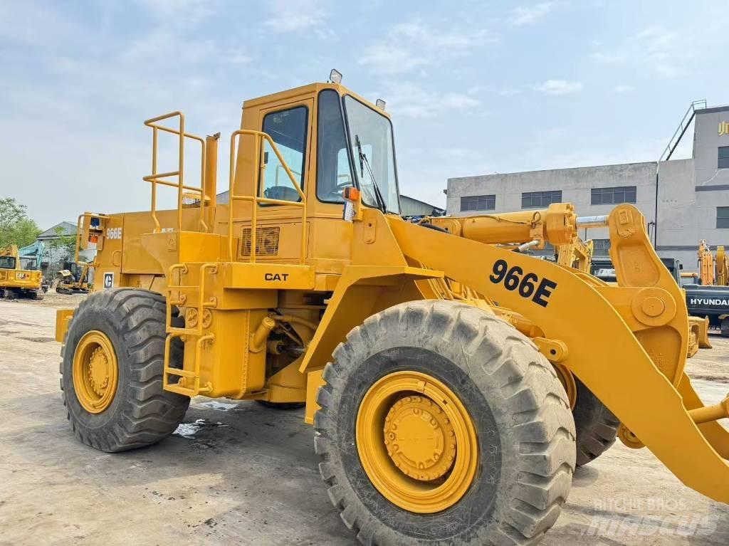 CAT 950E Iekrāvēji uz riteņiem