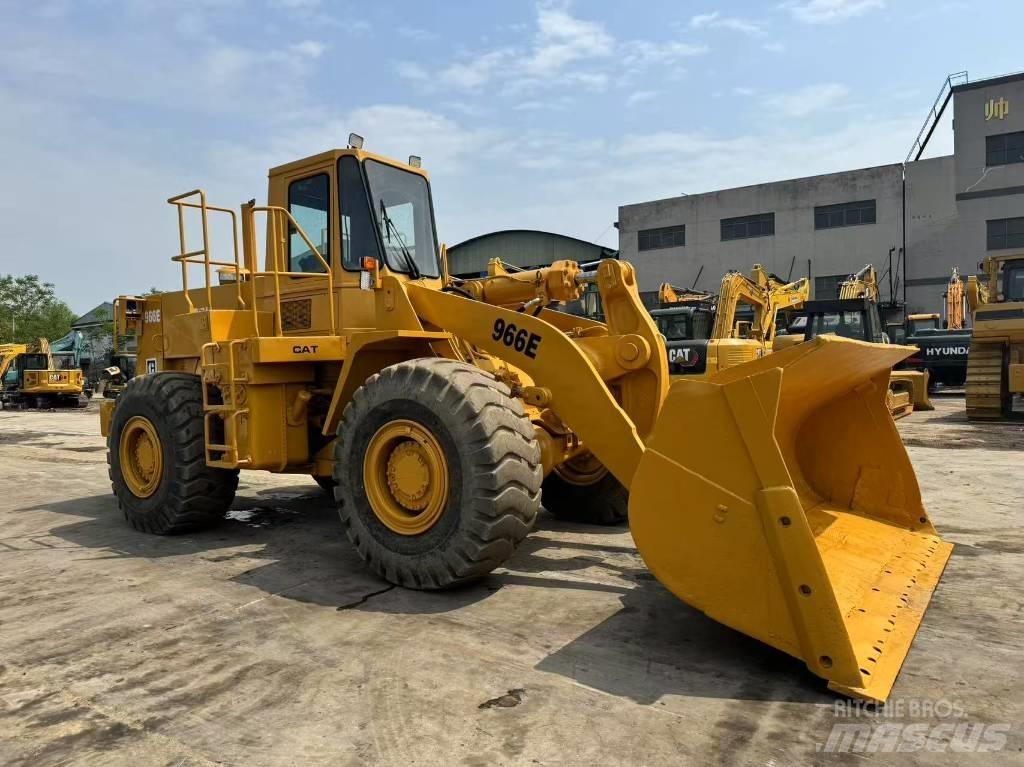 CAT 950E Iekrāvēji uz riteņiem