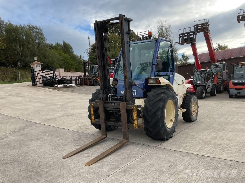 Manitou M 26.4 Apvidus autokrāvējs
