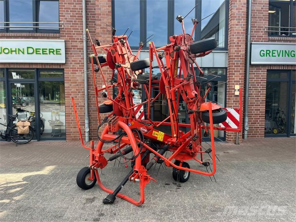 Kuhn GF8702 defekt Grābekļi un siena ārdītāji