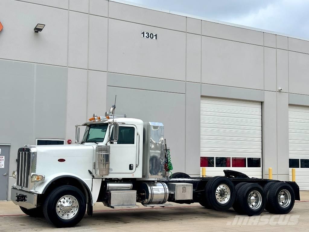 Peterbilt 388 Vilcēji