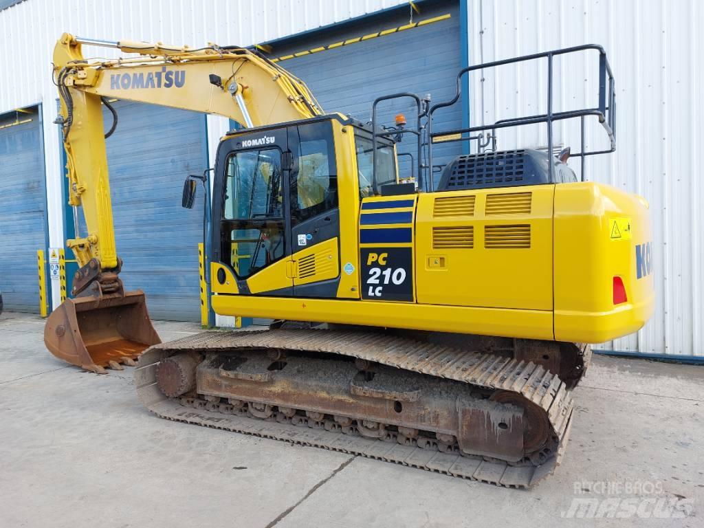 Komatsu PC210LC-10 Kāpurķēžu ekskavatori