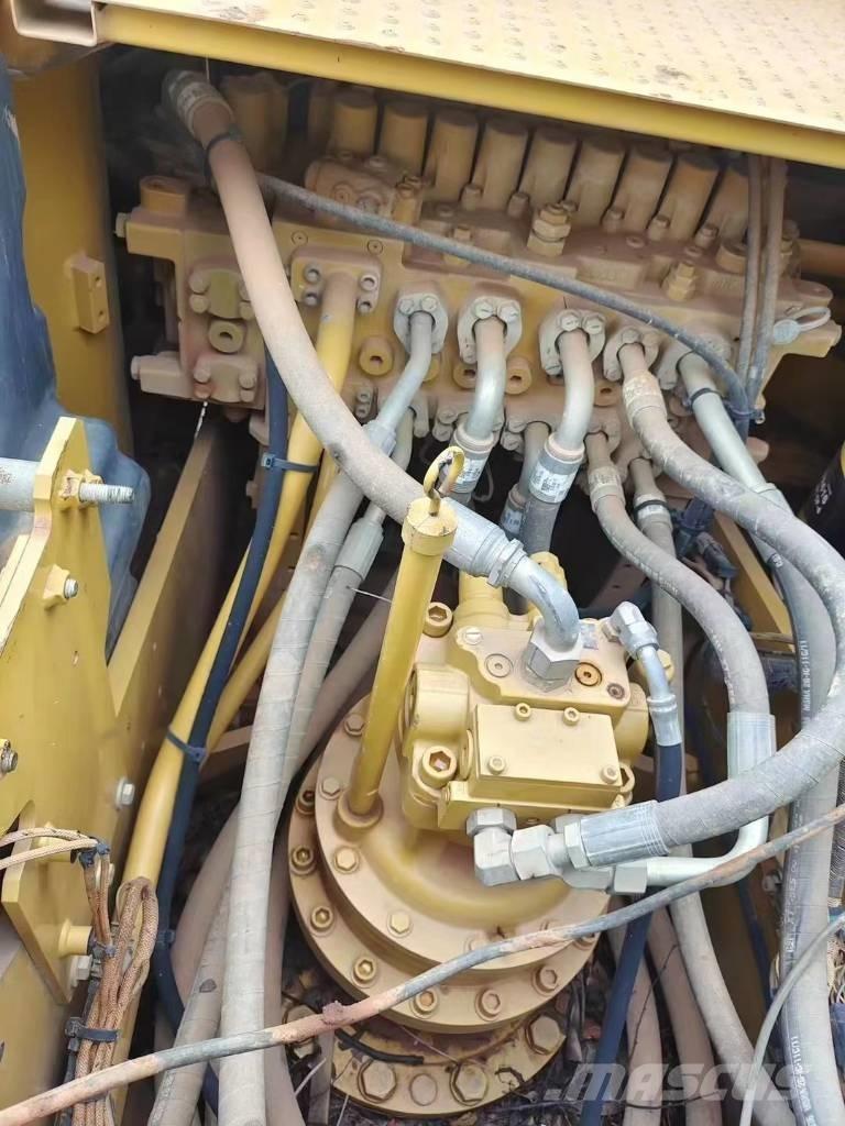 CAT 320 GC Kāpurķēžu ekskavatori