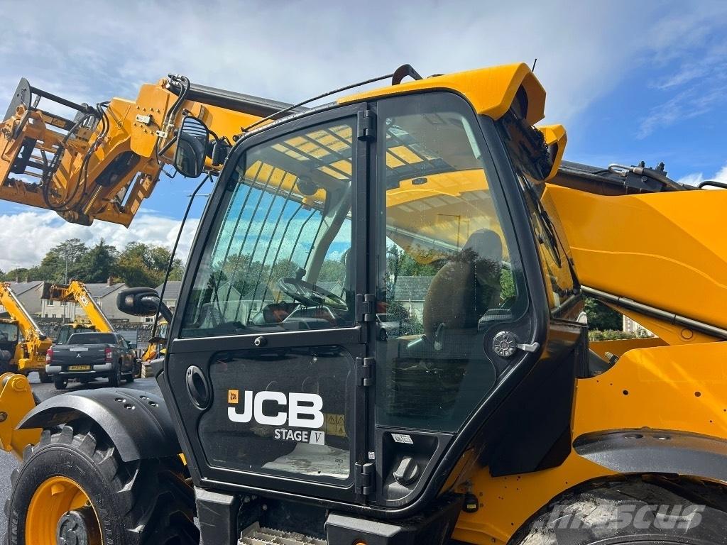 JCB 540-140 Sway / AC Teleskopiskie manipulatori