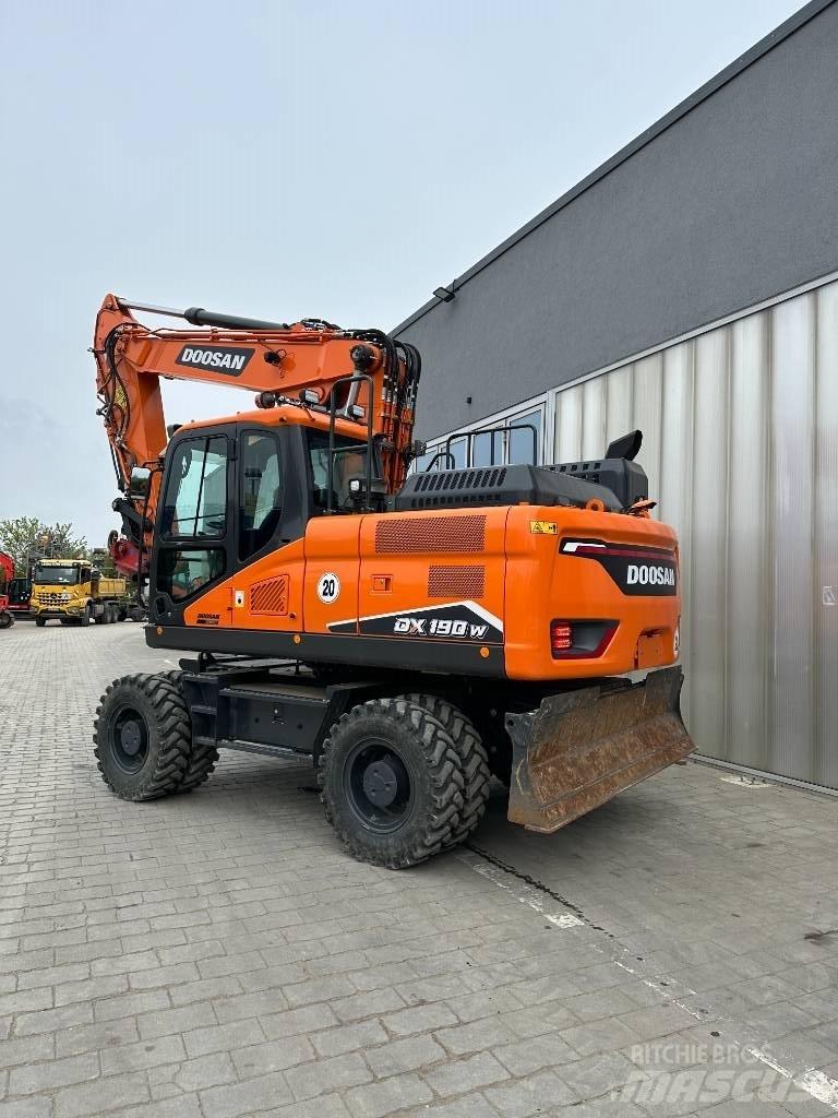 Doosan DX 190 W-7 Ekskavatori uz riteņiem