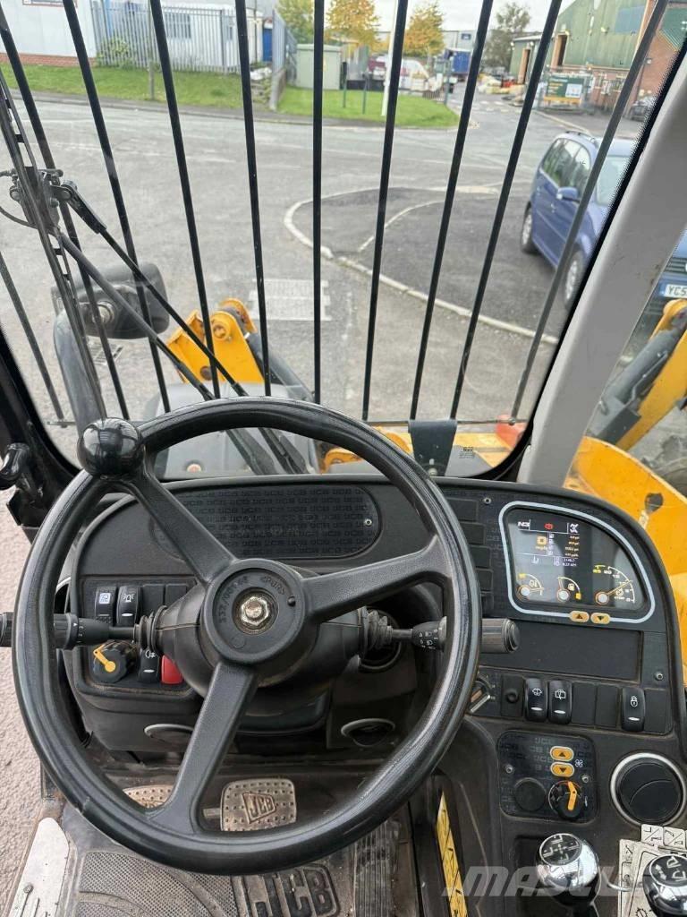 JCB 540-140 Teleskopiskie manipulatori