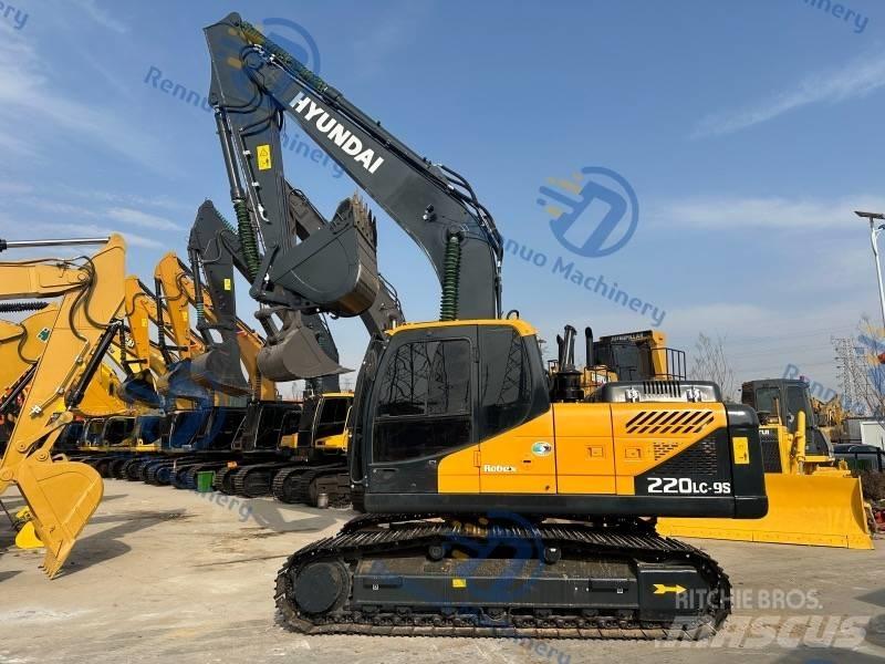 Hyundai R220LC-9S Kāpurķēžu ekskavatori