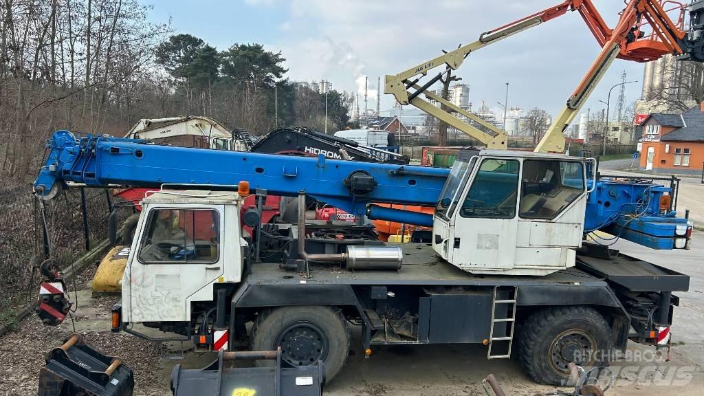 Liebherr LTM 1025 Visurgājēji celtņi