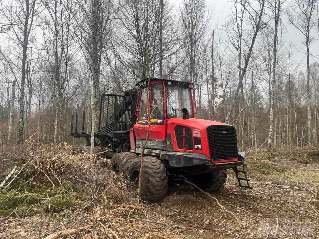 Komatsu 875 Forvarderi