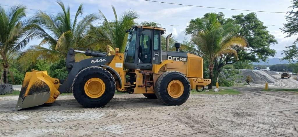 John Deere 644 K Iekrāvēji uz riteņiem