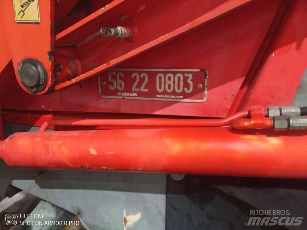 JCB 3 CX Ekskavatori-iekrāvēji