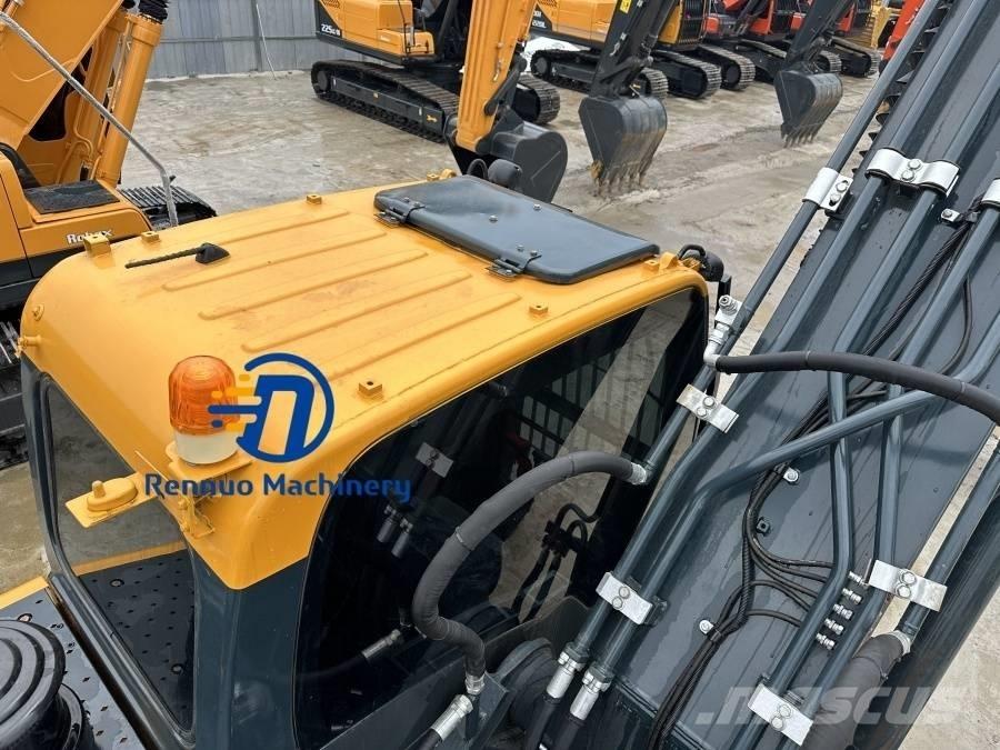 Hyundai R305LC-9T Kāpurķēžu ekskavatori