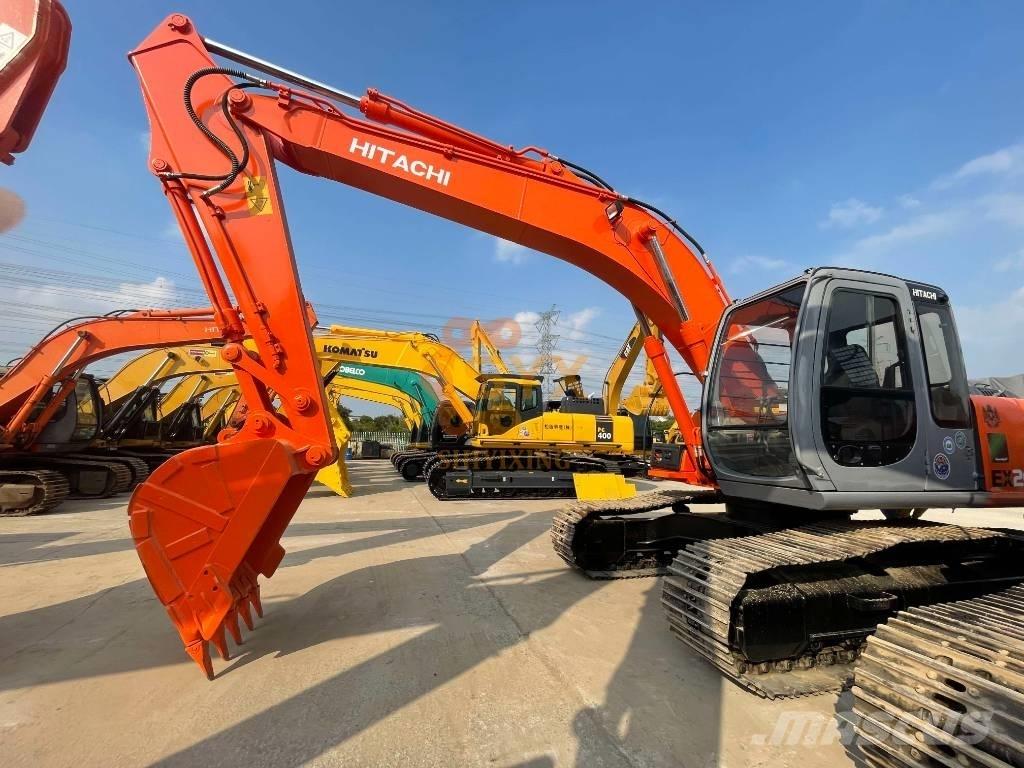 Hitachi EX 200 Kāpurķēžu ekskavatori